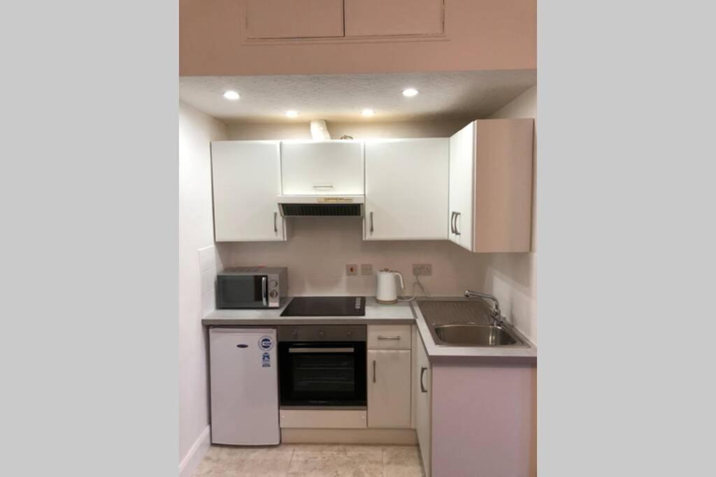 Glenfinnan - Two Bedroom Apartment Dunfermline Buitenkant foto